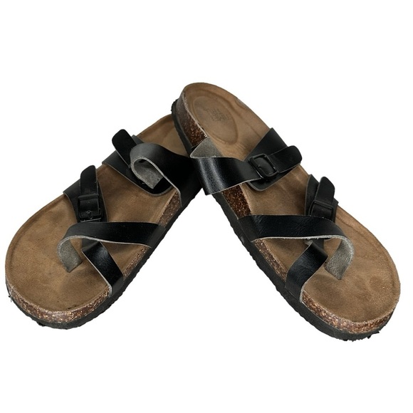 Time and‎ Tru Sandals - Picture 1 of 6
